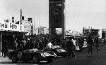 1000km Am Nürburgring 1959. Brookes Und Behra Im Ferrari 250 Testa Rossa.