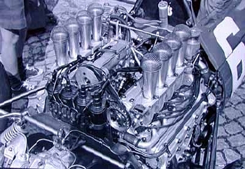 Nino Vaccarella V8-engine Ferrari 158