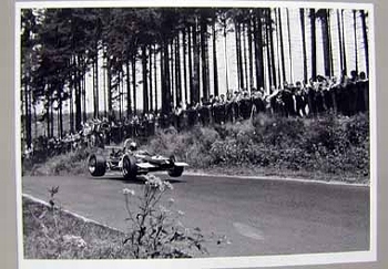 1000km Am Nürburgring 1969. Piers Courage Im Brabham Bt 26a.